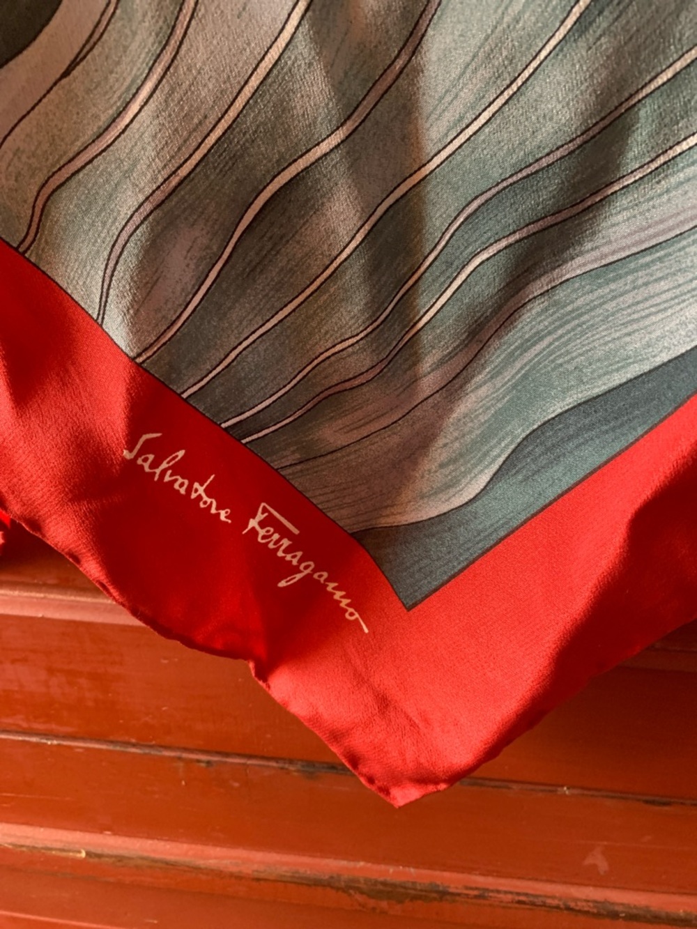 Salvatore Ferragamo Scarf with Red Border - Picture 2 of 9